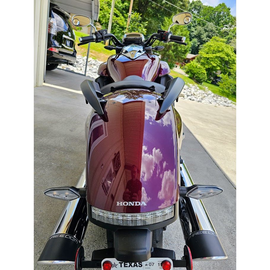 2014 Honda Valkyrie 1800 | Only 3200 Miles | Legacy Reserve | Collector Bike | Pristine