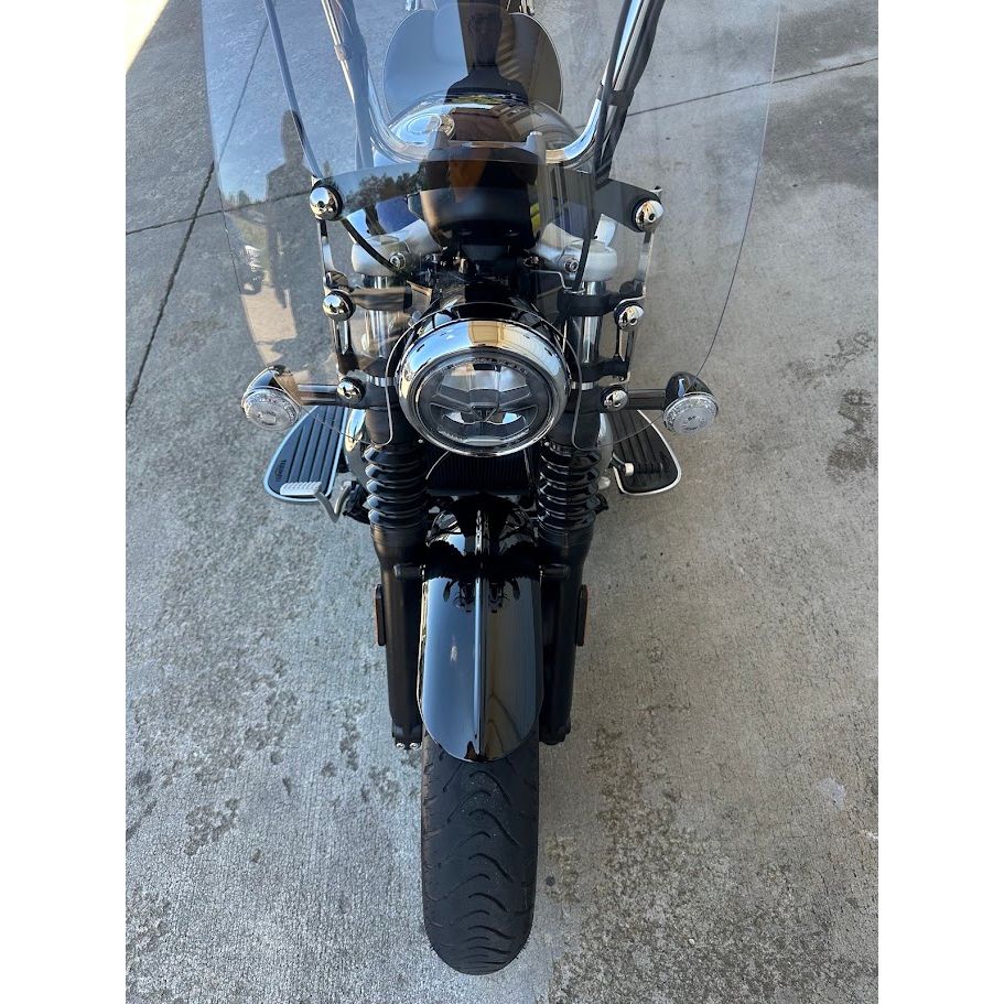 2025 Triumph Speedmaster 1200 Two-Tone Custom
