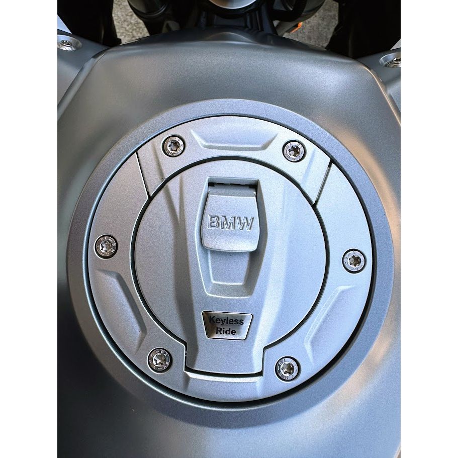 2021 BMW F900 XR
